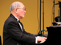 演奏者登場 山本