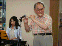 篠笛をご堪能ください。