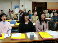 まずは発声練習